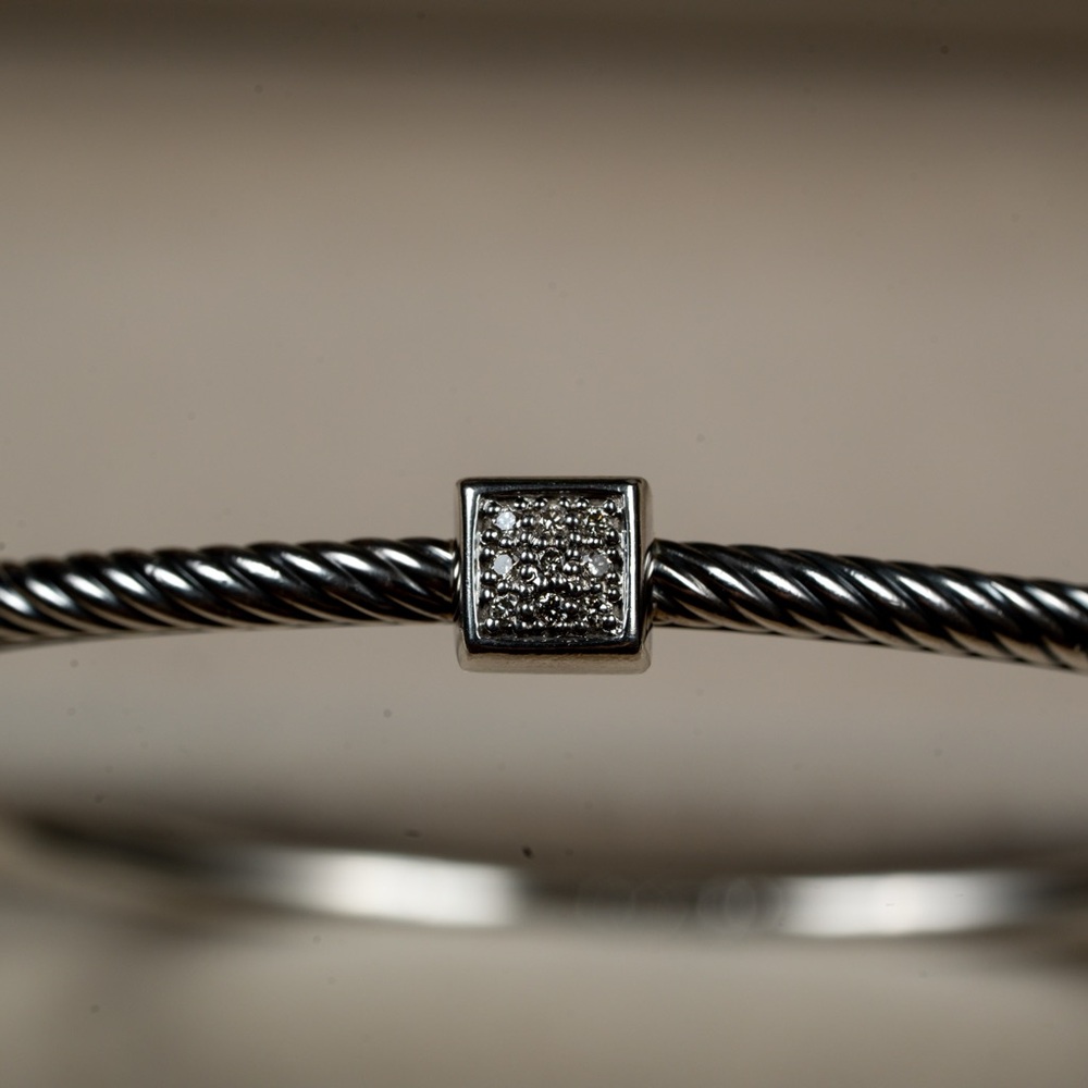 David Yurman
Vintage DY Confetti Pave Diamond Cable Bangle Bracelet